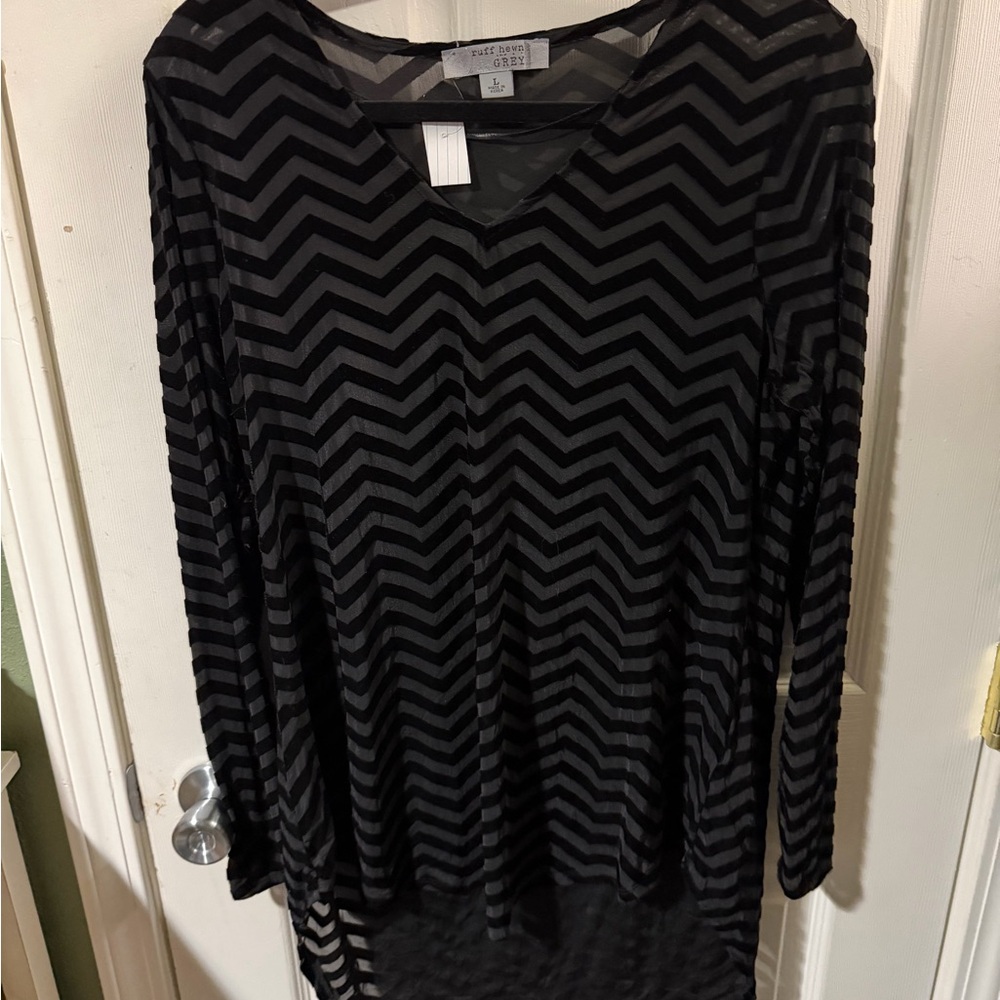 ❣️❄️Ruff Hewn Black Zigzag Long Sleeve Blouse